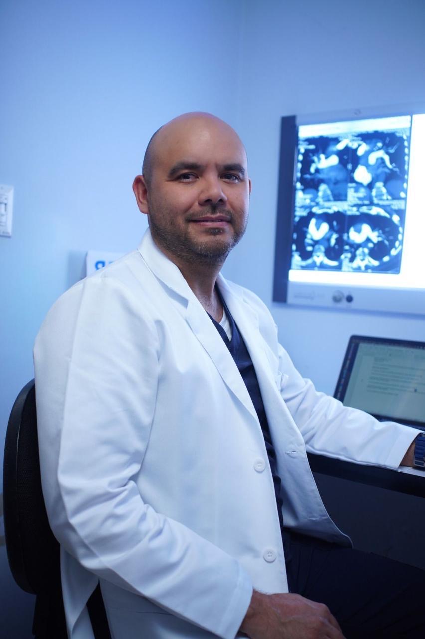 Dr. Juan de Dios Meza García
